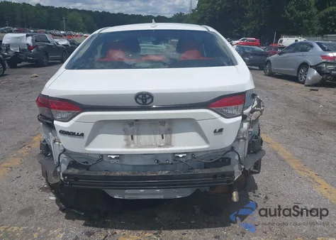 2021 Toyota Corolla Le z USA, uszkodzony, nr VIN JTDVPMAEXMJ136154